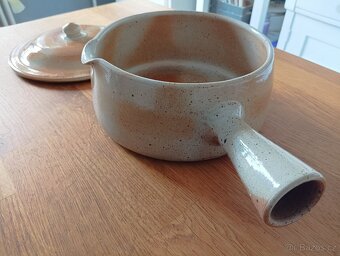 KAMENINOVÝ HRNEC RAMEKIN GRES DU MARAIS FRANCE - 3