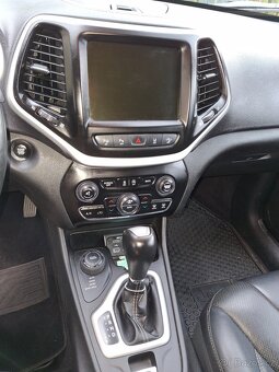 JEEP CHEROKEE 2.2 D, 4X4 nové Tažné - 3