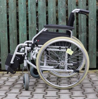 048-Mechanický invalidní vozík B+B. - 3