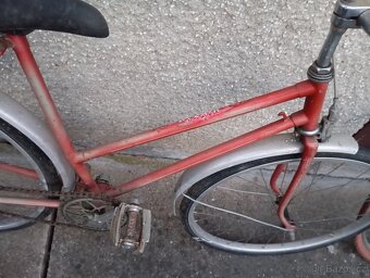 Favorit a pionýr - 3