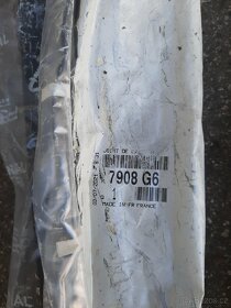 Těsnící guma Citroën C4 - 3