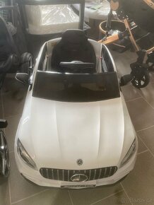 Nové elektrické autíčko Mercedes - 3