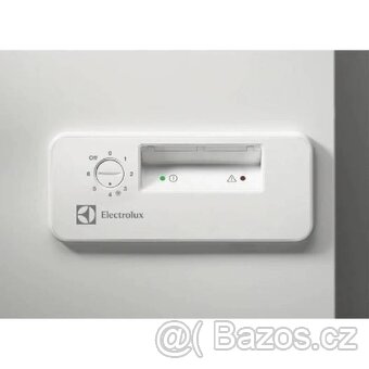 Truhlicový mrazák - 3
