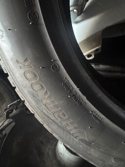 Pneu hankook 235/55R19 zimni - 3