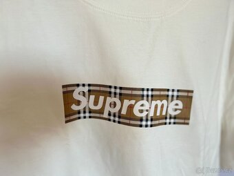 Supreme SS22 Burberry Bog Logo tee - 3