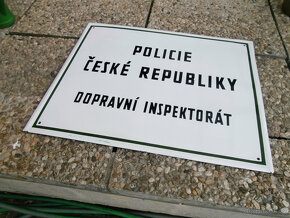 Cedule smaltovaná POLICIE s poštovným za 2.000 kč - 3