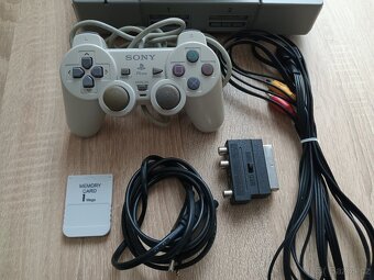 PlayStation 1 Fat - 3