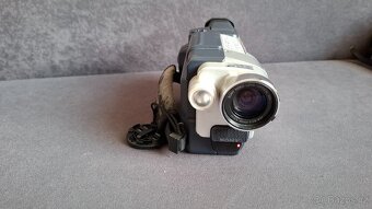 Videokamera Sony CCD-TRV418E - 3
