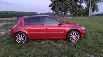 Renault Megane Hatchback - 3