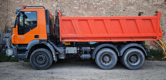 Iveco Trakker, tří stranný sklápěč ve velmi dobrém stavu. - 3