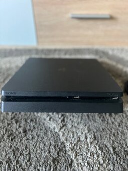 PlayStation 4 SLIM - 3