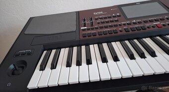 Korg pa 700 - 3