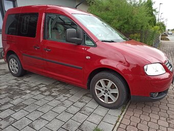 VW CADDY LIFE, 1,9 TDi, 77kW, rodinné auto - 3