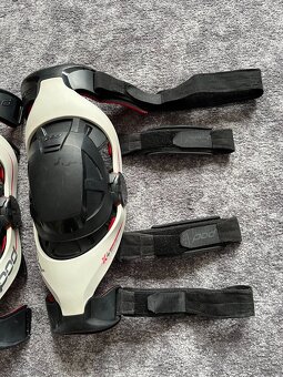 Kolenní ortézy na motorku POD K4 - 3