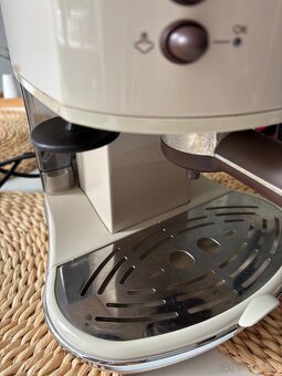Prodám pákový kávovar DeLonghi - 3