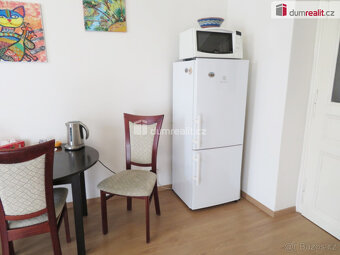 Pěkný byt 2+kk po rekonstrukci, 44 m2, OV, 3.p (4NP), cihla, - 3