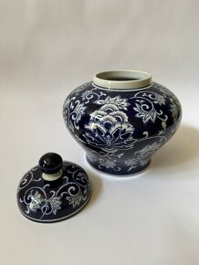 PORCELÁNOVÁ VÁZA S VÍKEM - KOBALTOVÁ MODŘ - 3