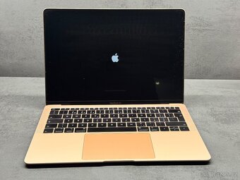 MacBook Air 13” (2019, Intel) – zlatý – originální krabice + - 3