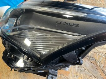 levé přední světlo LEXUS CT200h - 3