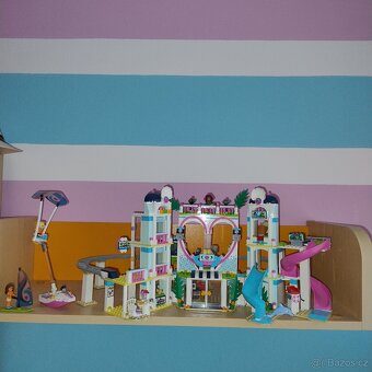 LEGO® Friends 41347 Resort v městečku Heartlake - 3