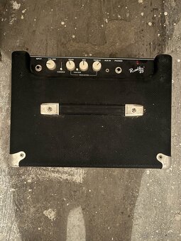 Fender rumble 25 - 3