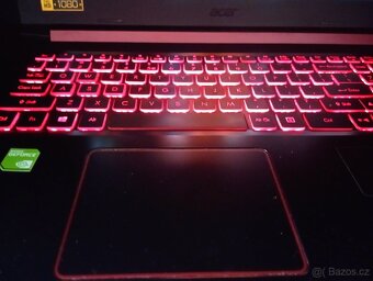 Acer Nitro 5 Herní čiré i5(8x vlákno) Full Hd - 3