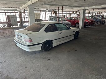 Bmw e36 323i coupe - 3