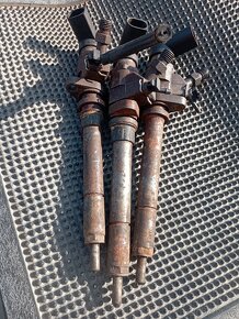 CITROEN, PEUGEOT 2,0HDI RHR VSTŘIKY SIEMENS, CONTINENTAL - 3