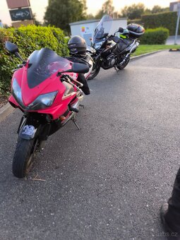 CBR 600R 81 kW rv 2004 - 3