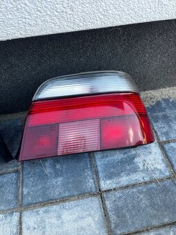 Zadní světla hella e39 - 3