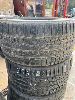 295/30 r22 - 3