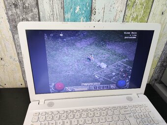 Notebook Asus v dobrém stavu 4 jádra, 4 GB RAM, SSD - 3