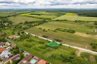 Prodej stavebního pozemku ve Valticích - 3