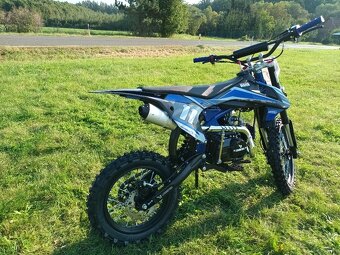 Pitbike Shark E-start 125ccm 17x14 modrá - 3