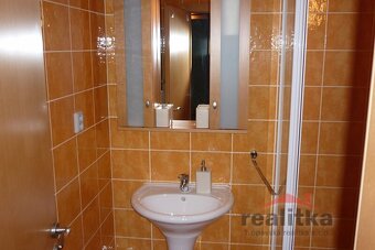Pronájem zařízeného bytu 1+kk, Opava, ul. Horní náměstí - 3