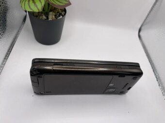 Nokia e90 top stav - 3