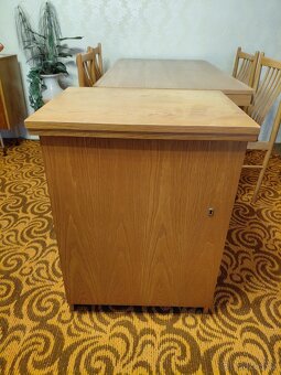 Skříňkový šicí sttoj - 3