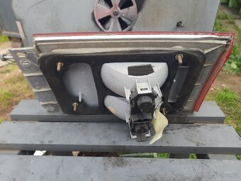 Zadní světlo a panel Alhambra Sharan - 3