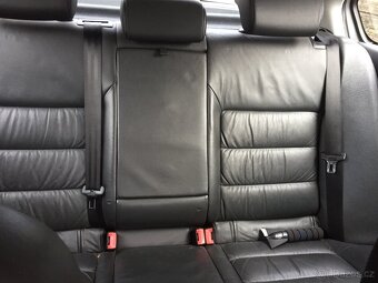 Škoda Octavia 2 kožené sedačky - 3