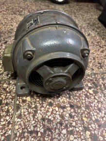 Elektromotor MEZ 0,8 kW 1400 ot./min. - 3