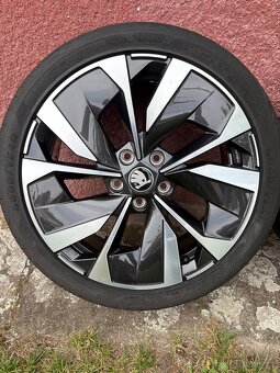 Alu kola 5x112r18 Škoda 225/40R18 - 3
