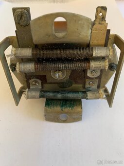 Relé 12V Dacia - 3