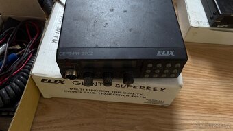 Vysílačka Elix, Přijímač Denon, Spectrum monitor Promax - 3