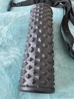 Posilovací popruhy Corength + válec Aptonia Foam roller 500 - 3