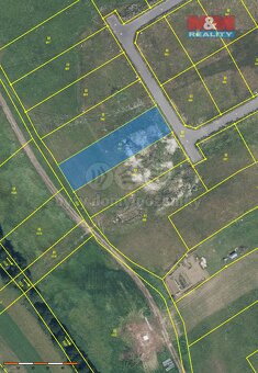 Prodej zasíťovaného pozemku k bydlení 1619 m², Lanžov - 3