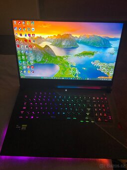 ASUS ROG STRIX SCAR 17 SE (G733CX-KH088W) - 3