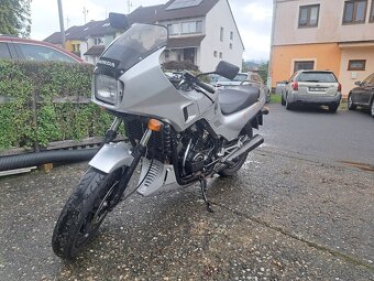 Honda VF 1000F - 3