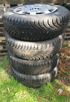 Prodám zimní kola PIRELLI 195/65 R15 – 5x100 - 3