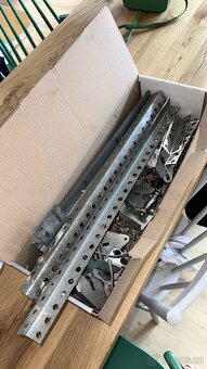 Prodám sekční garážová vrata cca 3000 x 2120 mm - 3