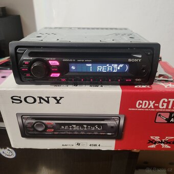 SONY CDX-GT23 CD MP3 AUX AUTORADIO - 3